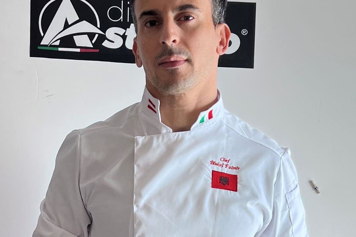Nome ricamato su giacca chef personalizzata